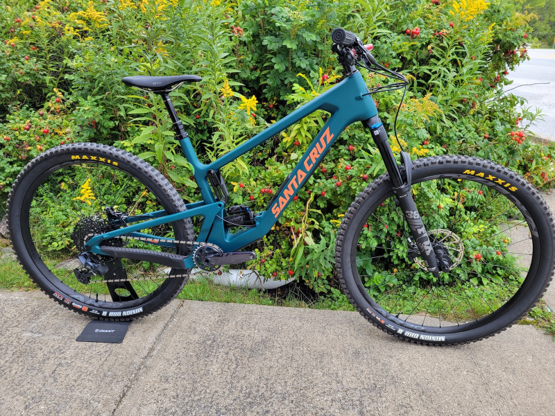 2023 Santa Cruz Hightower 3 S-Build nahezu neuwertig