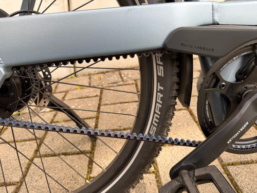 Riese & Müller NEVO 4 GT - Gr. 43 / 26" mit Rohloff Schaltung und ABS - 500 km