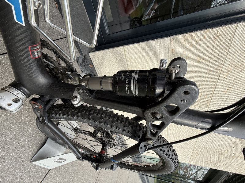 Giant NRS Composite Fully Carbon incl. Zubehör