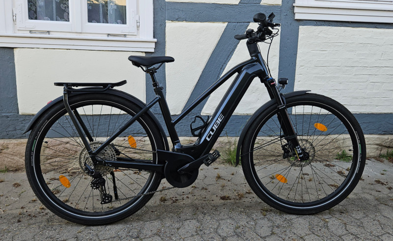 CUBE Kathmandu Hybrid EXC 750 Trapez wie NEU! 02/2024, nur ca 100km Laufleistung