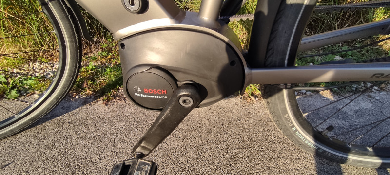 Raleigh Kent Premium günstiges Trekking E Bike mit Riemenantrieb