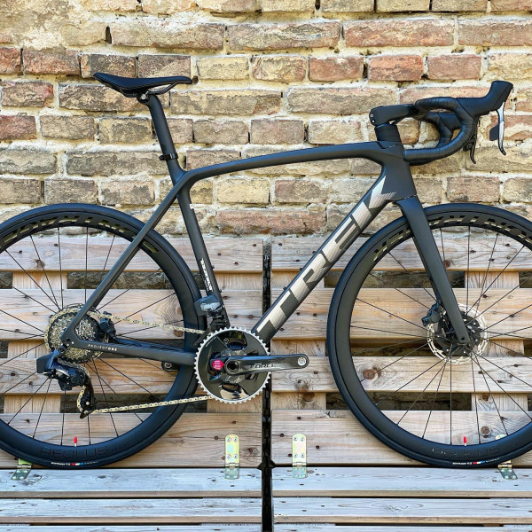 2022 TREK EMONDA SLR 7 ETap