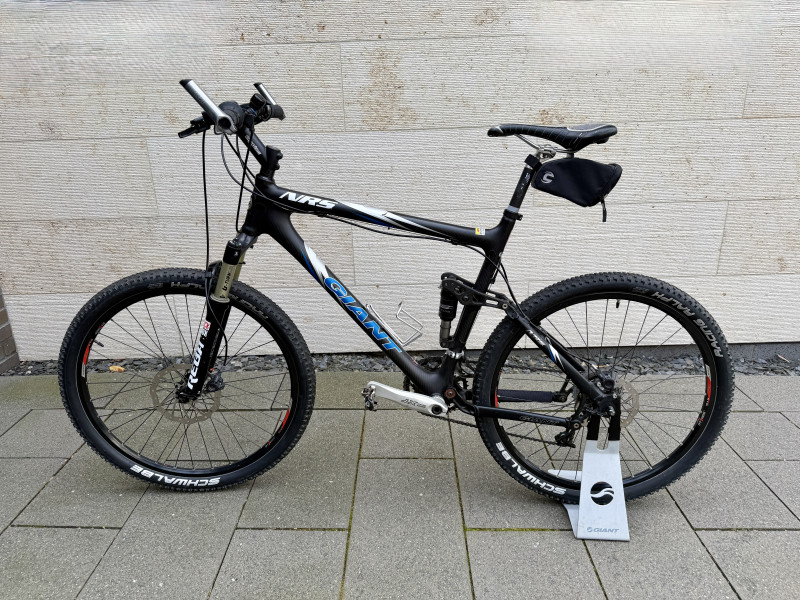 Giant NRS Composite Fully Carbon incl. Zubehör