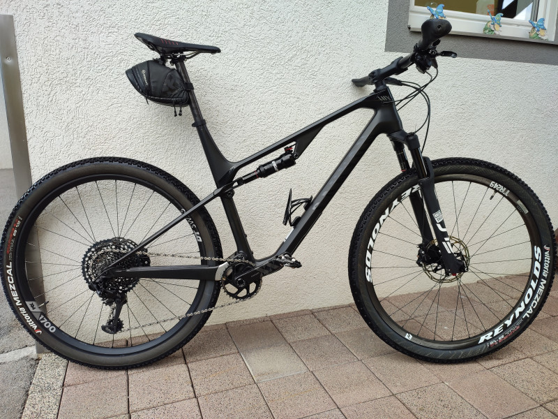 Mountainbike-Fully Canyon Lux CF SLX 9.0 Size: XL Farbe: schwarz