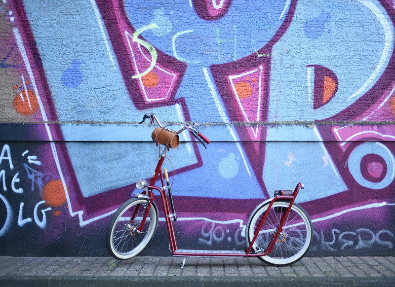 Cafe Scooter - Retro