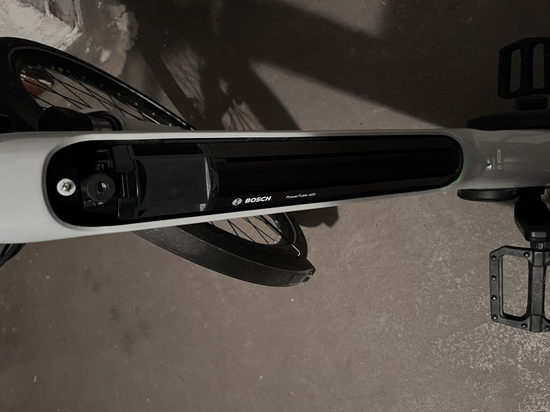 Cube Surpreme Hybrid 400 54 cm Cityrad