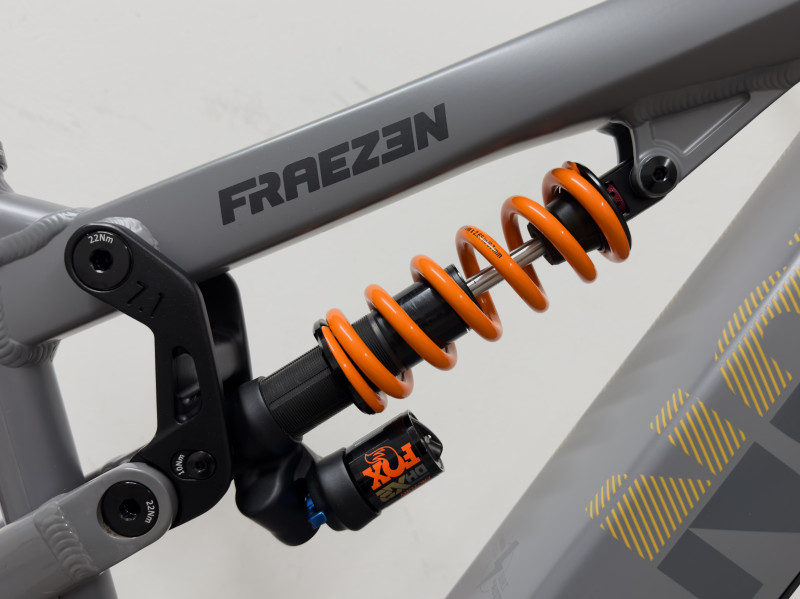Nox Hybrid Enduro 7.1 Pro / +++ Extras +++
