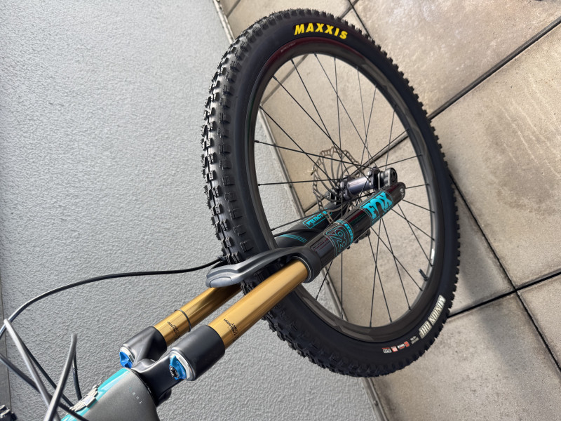 Exclusives High-End  YETI Mountainbike (Allmountain) Vollcarbon zu verkaufen