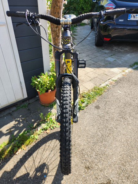 YT Capra CF Pro Race 27,5" Größe L Enduro MTB