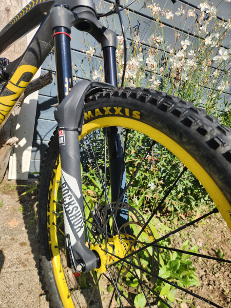 YT Capra CF Pro Race 27,5" Größe L Enduro MTB