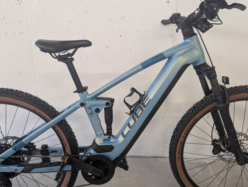 Cube Stereo Hybrid 120 Pro 750 sagemetallic´n´black 2023 generalüberholt