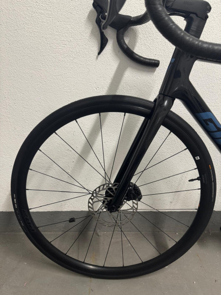 Giant TCR ADVANCED 2 - Carbon Rennrad Schwarz- 2024 - 1,70m-1,81m Körpergröße