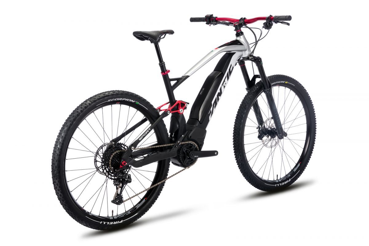 Fantic XTF 1.5 Race EBike auf
