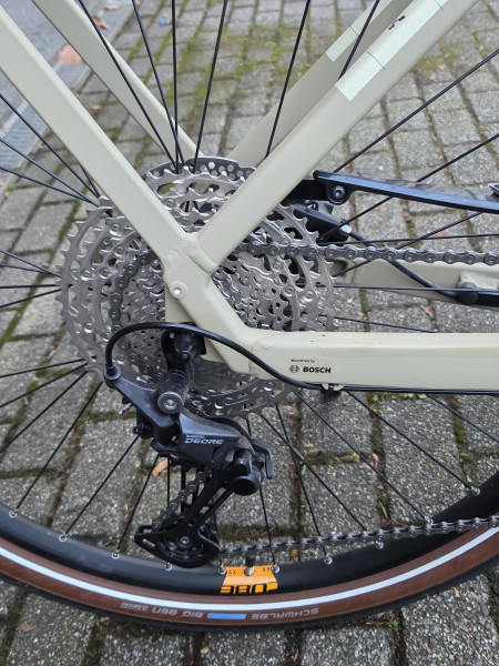 Cube Kathmandu Hybrid Pro 625