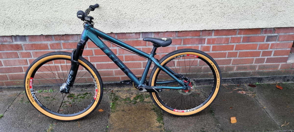 Trek Ticket Custom Emerald Iris Gr n Auf Bikeboerse