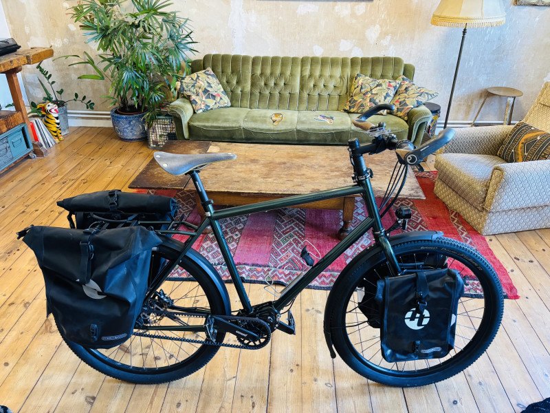 Tout Terrain Silkroad mit Pinion 18 Gang, Appcon 3000 & 5 Taschen