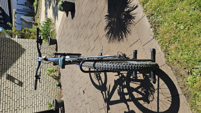 Trek 22 Remedy 8 Dark Prismatic M