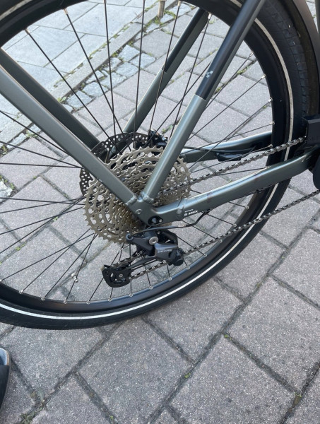 Cube Kathmandu Hybrid Pro 625 E-Trekkingbike