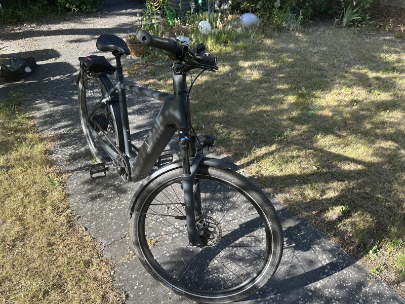 Cube Kathmandu Hybrid Comfort Pro 800