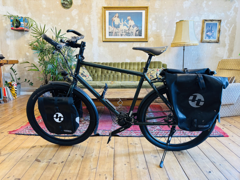 Tout Terrain Silkroad mit Pinion 18 Gang, Appcon 3000 & 5 Taschen