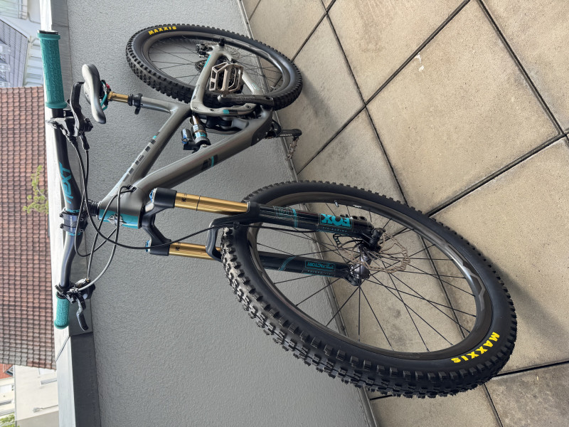 Exclusives High-End  YETI Mountainbike (Allmountain) Vollcarbon zu verkaufen