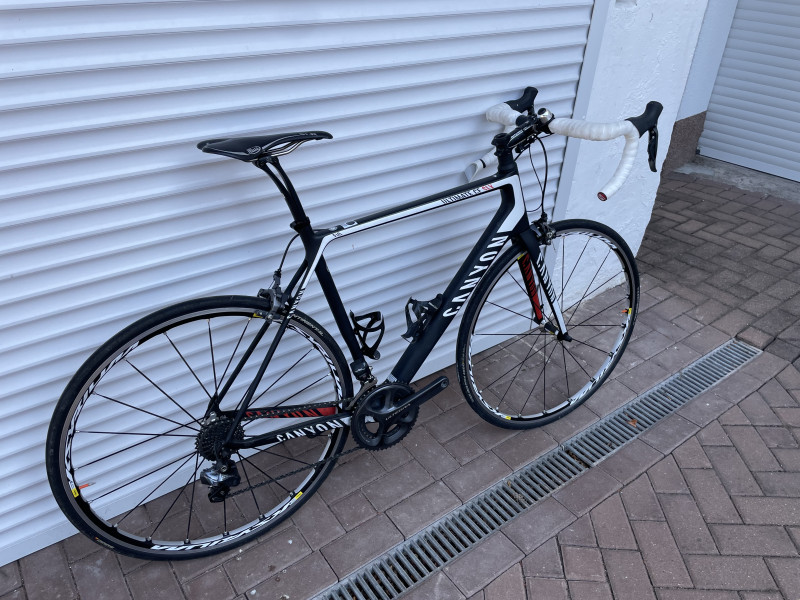 Canyon Ultimade CF SLX