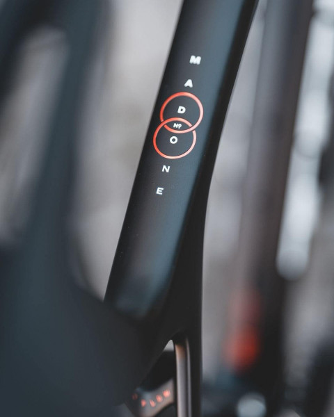 2025 Trek Madone SL 5 Gen 8