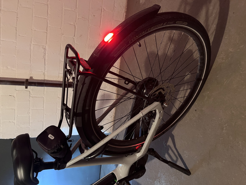Cube Surpreme Hybrid 400 54 cm Cityrad
