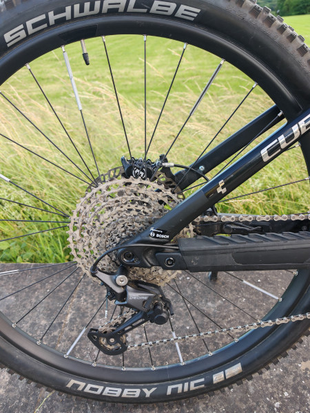 Cube Stereo Hybrid 140 HPC Pro 625 / Fully eMTB / 1.362 km / Top-Zustand