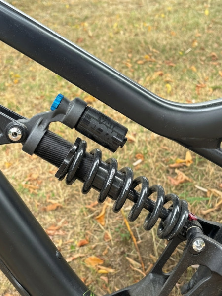 Rose Soul Fire DH 2021-Größe M Top Zustand-Downhill