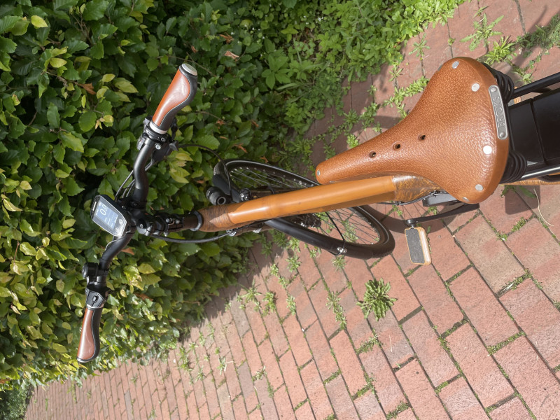 Schönes Bambusrad abzugeben