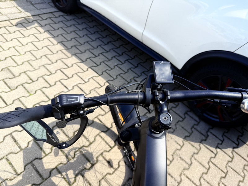 Trek Powerfly 4 Gen4 625 Wh (2023, Gr. M) – E-MTB wie neu, <50 km, Dropper Post