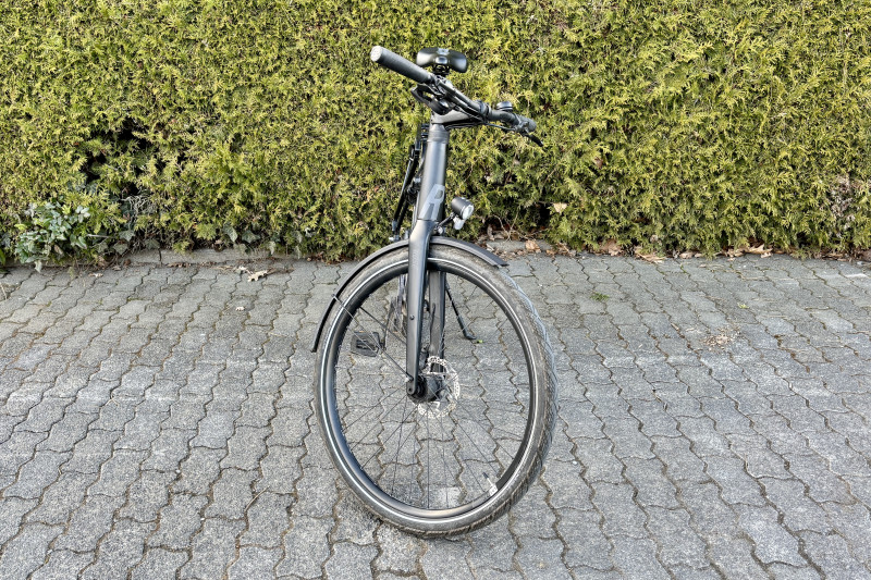 Rose Black Lava 2, 21", 11-Gang-Alfine, Riemenantrieb: Alltagsrad in edler Optik im mattschwarzen Design