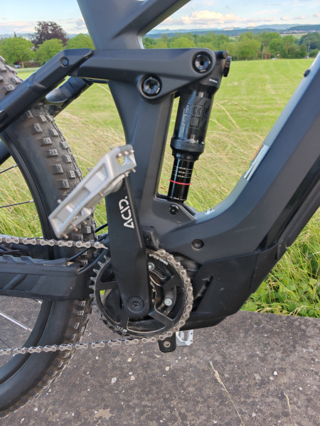 Cube Stereo Hybrid 140 HPC Pro 625 / Fully eMTB / 1.362 km / Top-Zustand