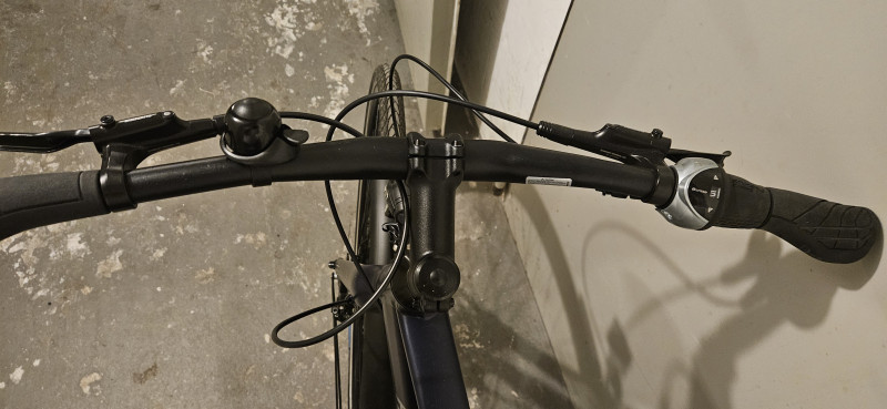 Hawk  Trekking  Gent Super  Deluxe  Plus Ozean Blue 8 Gang Shimano Nexus Schaltwerk .Riemenantrieb
